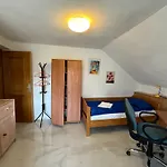 Adax With Huge Garden, Swimming Pool And Bbq * Lublaň