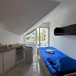 Adax With Huge Garden, Swimming Pool And Bbq 民宿 *