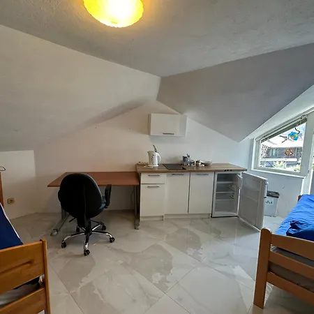 Adax With Huge Garden, Swimming Pool And Bbq * Laibach