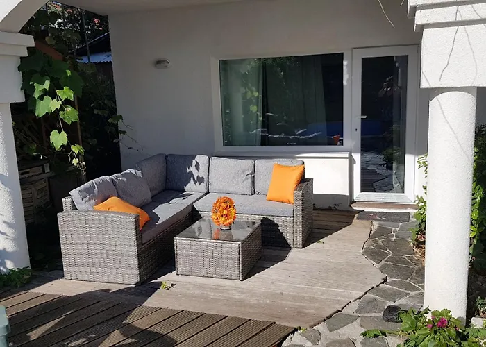 Homestay Adax With Huge Garden, Swimming Pool And Bbq