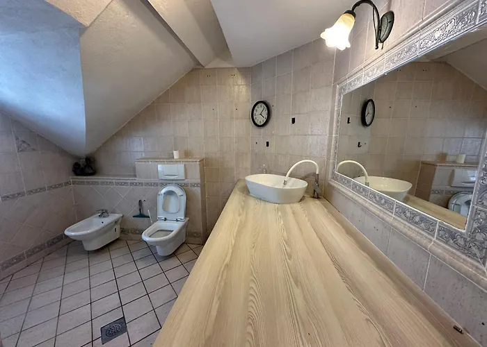 منزل للإقامة Adax With Huge Garden, Swimming Pool And Bbq ليوبليانا