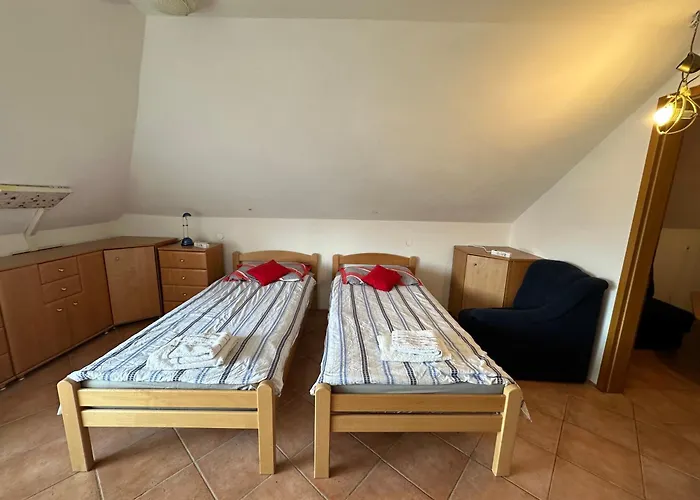 Adax With Huge Garden, Swimming Pool And Bbq * Laibach